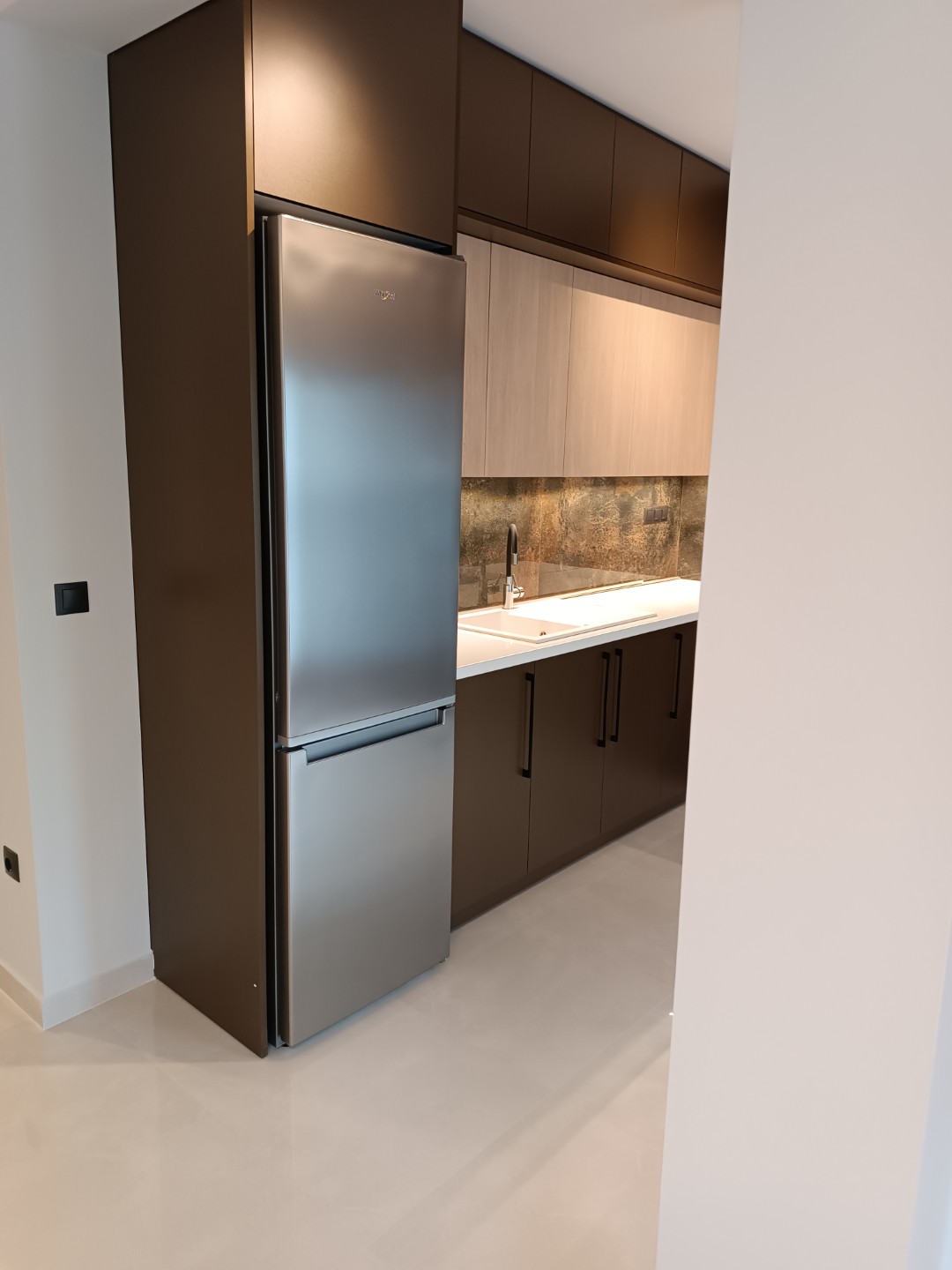 1674733447645 (Large)