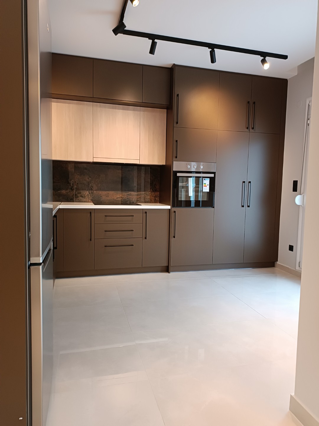 1674733447782 (Large)